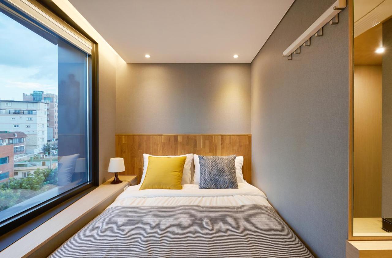 Hostel Cleo Seoul Hongdae Exterior photo